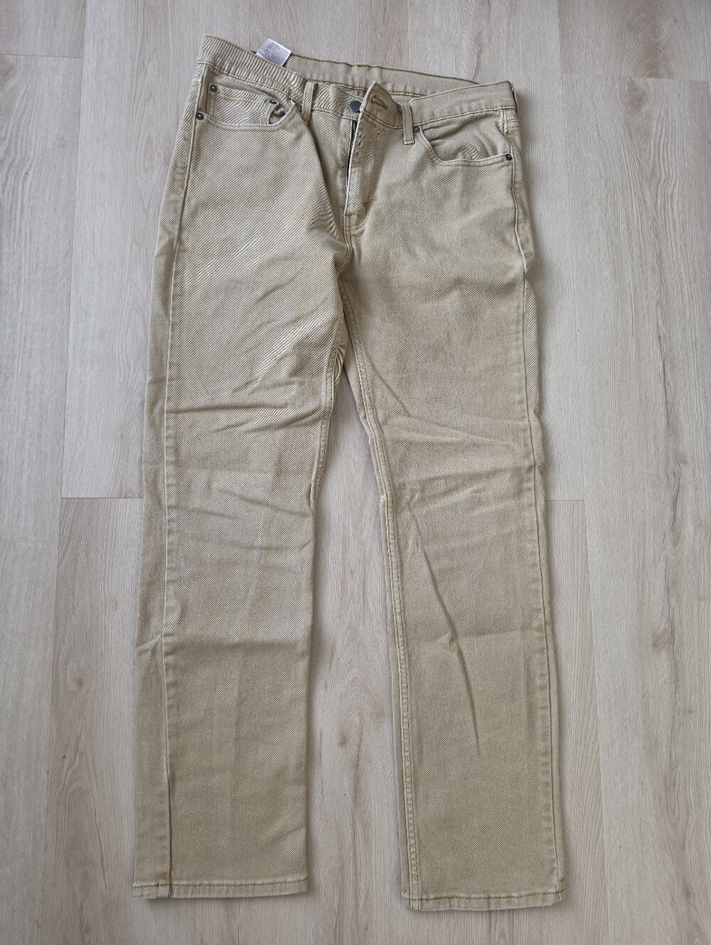 Levis Men's Beige Straight-Leg Jeans